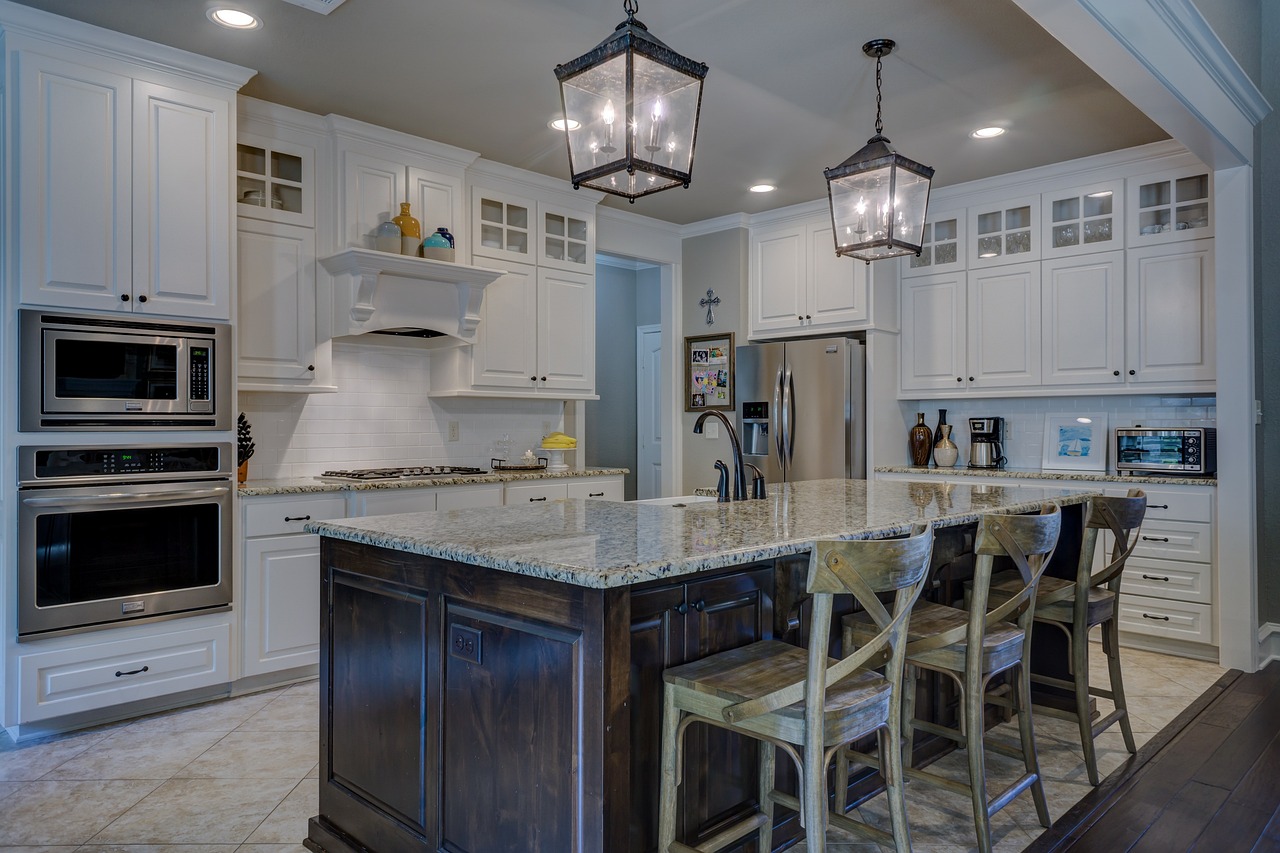 What to Know Before Hiring a Luxury Interior Designer in Florida