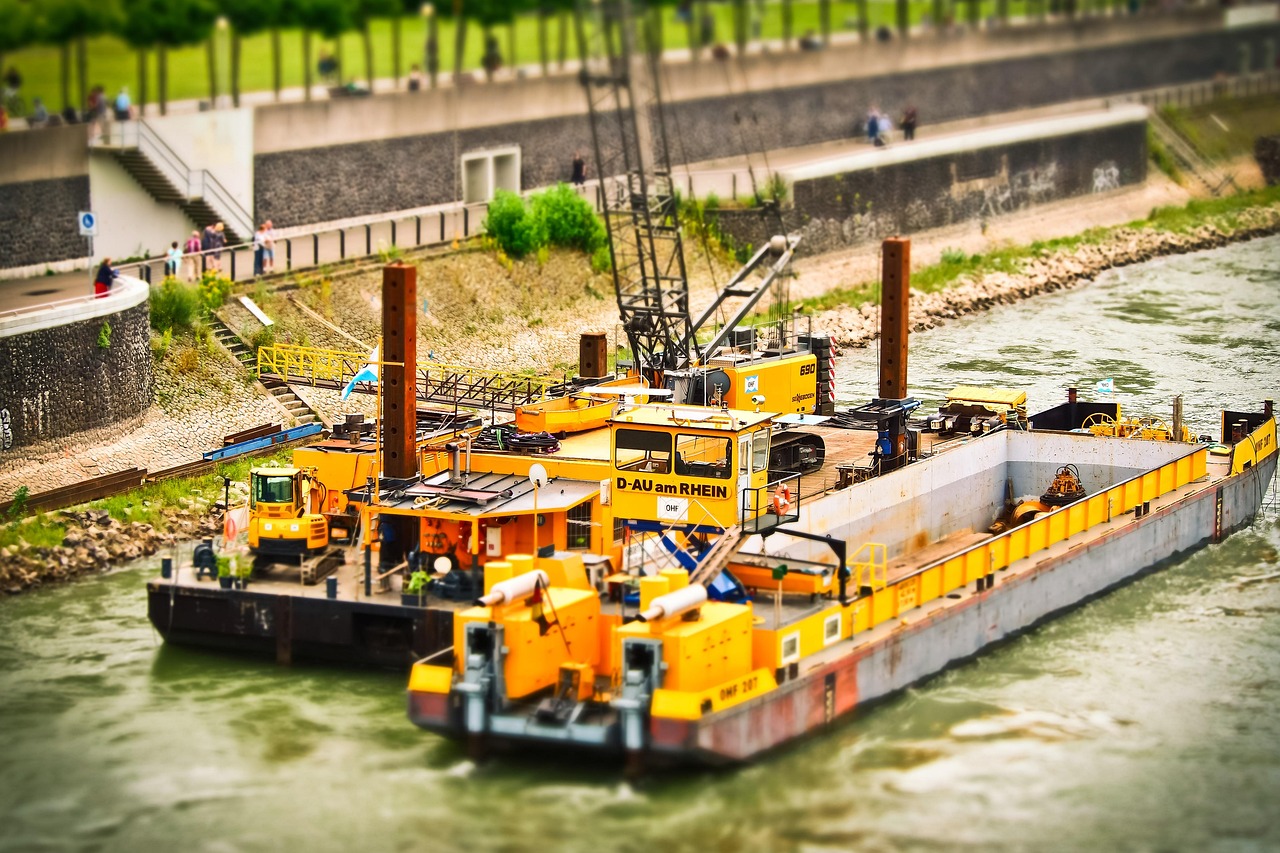 What Is a Canal Dredge and How Does It Work?