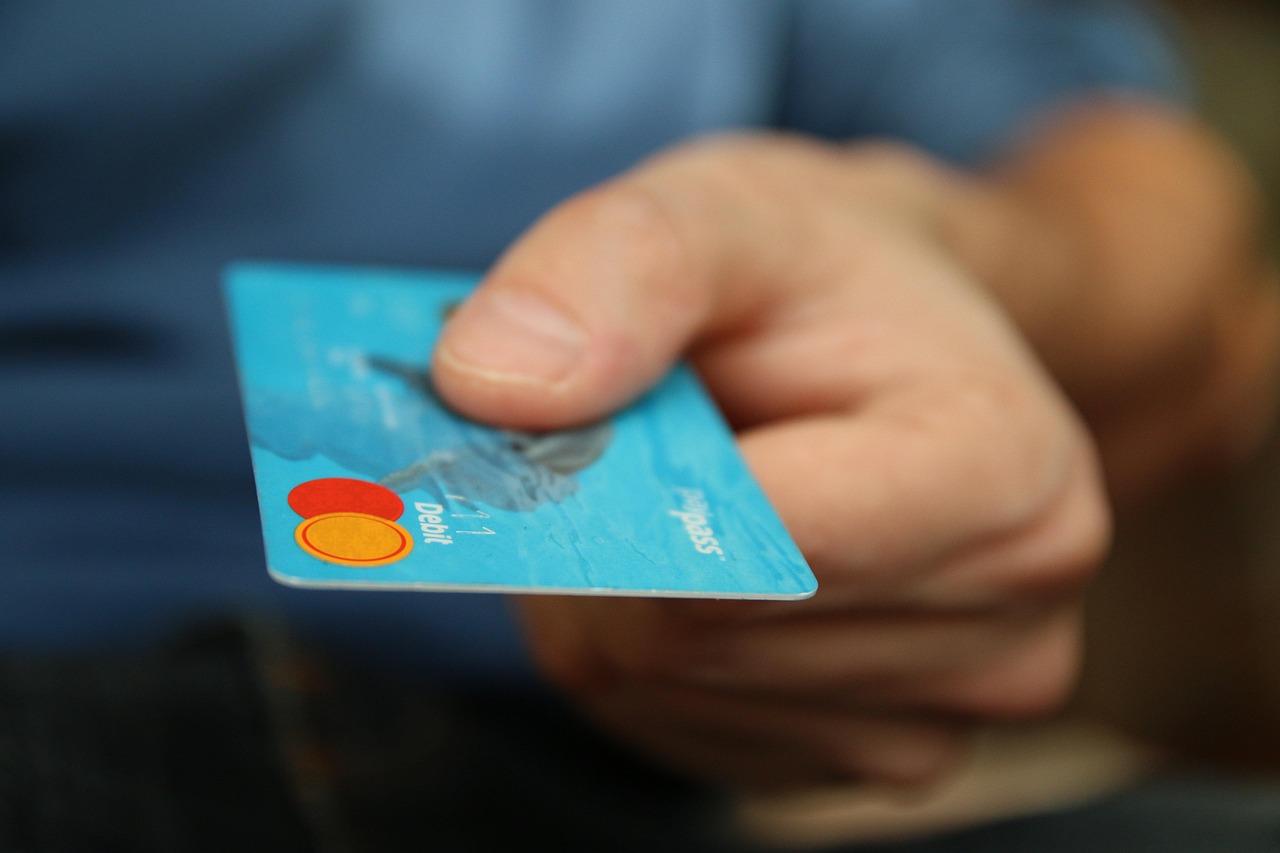 Travel Credit Cards with Emergency Card Replacement