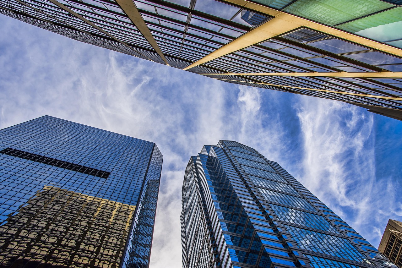 What Commercial Premises Should Look for in an Exterior Cleaning Contractor