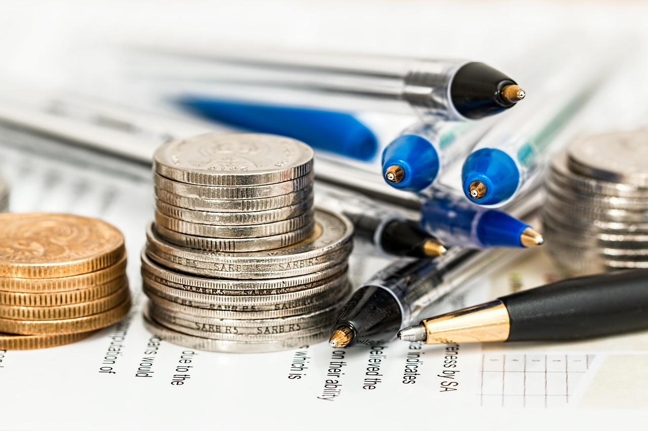 How Financial Services SaaS Companies Save Time And Money For Small Businesses