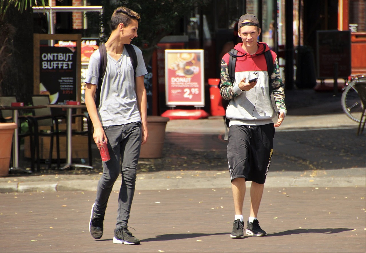 How To Choose The Best UK Student Mobile Plans For You?