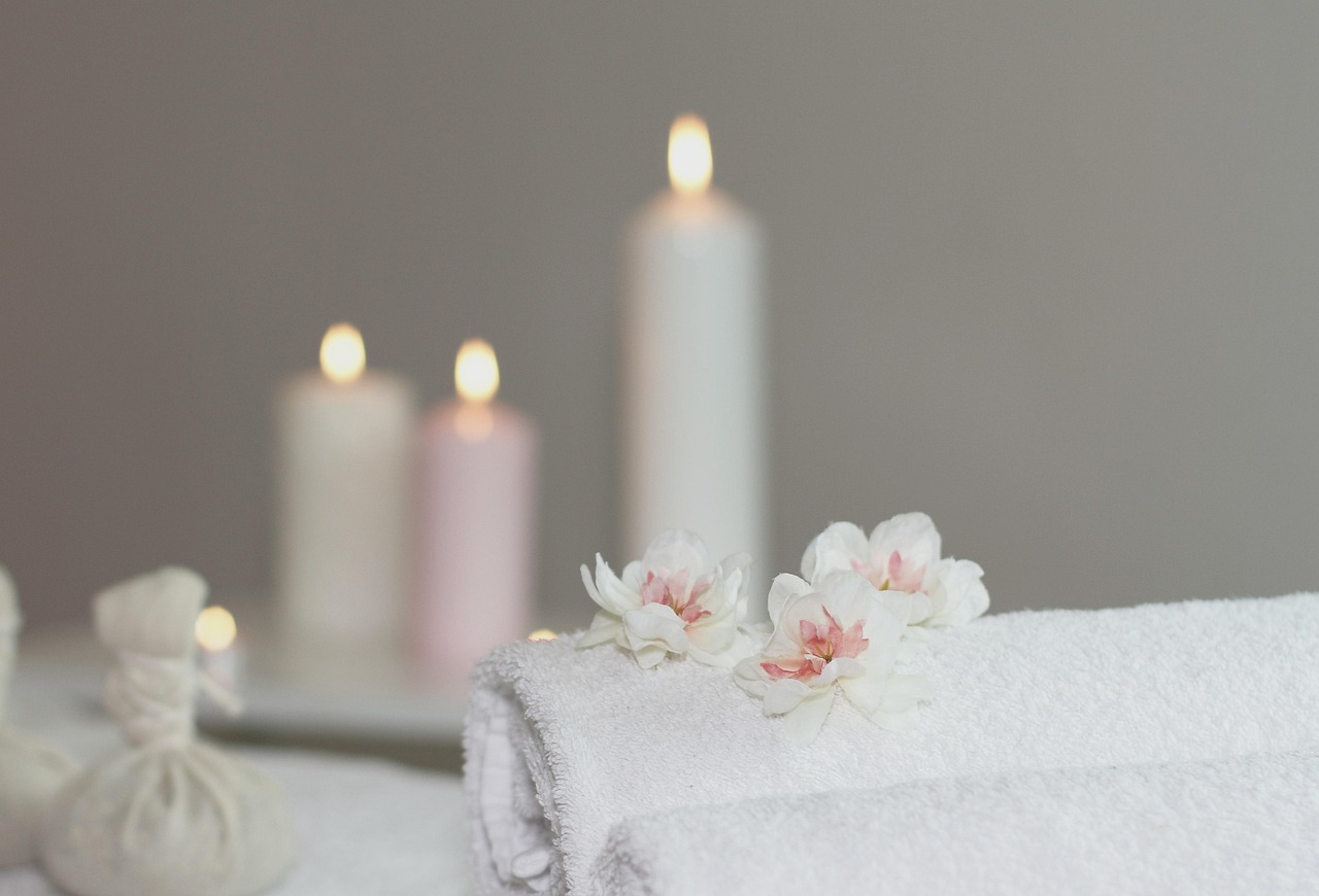 Healing Room and Body Spray for a Peaceful Mind and Harmonious Home