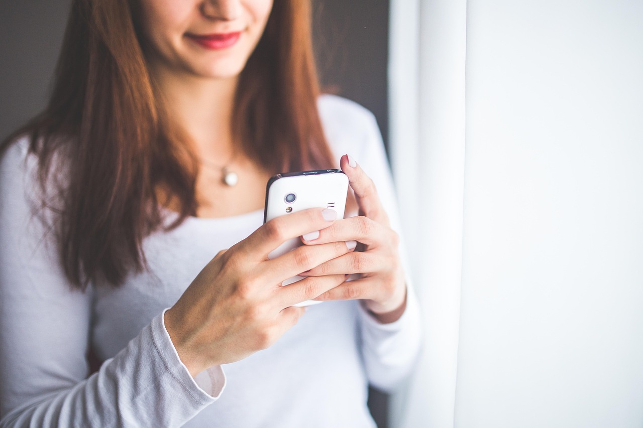 Finding A Cell Phone Charger Near Me: Essential Tips And Locations