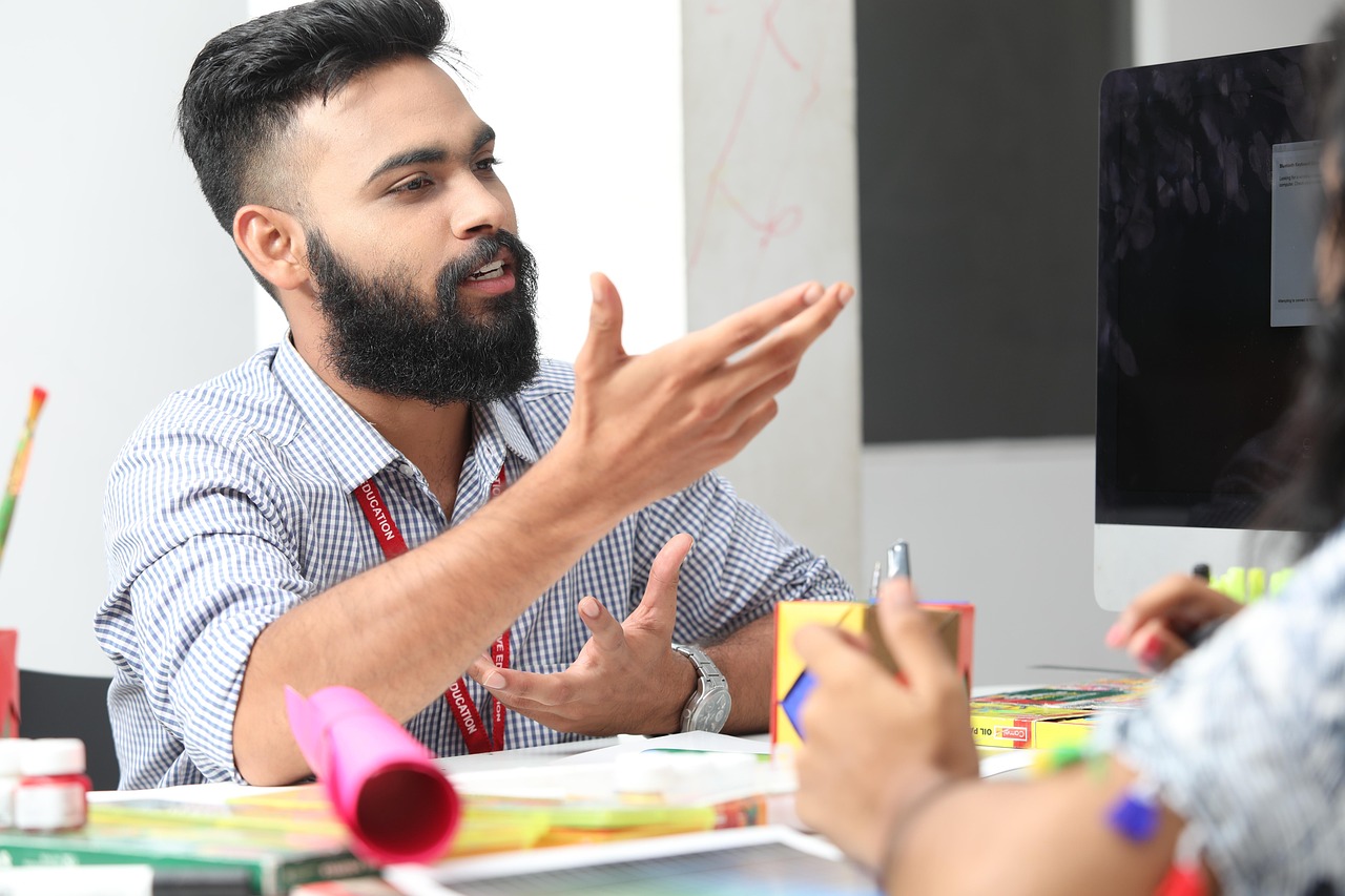 How a Keynote Speaker Can Transform Your Corporate Event and Inspire High Performance